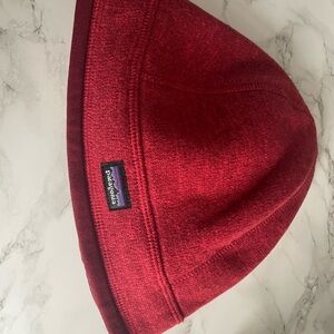 Bundle of 2 beanies & scarf Patagonia & Calvin Klein